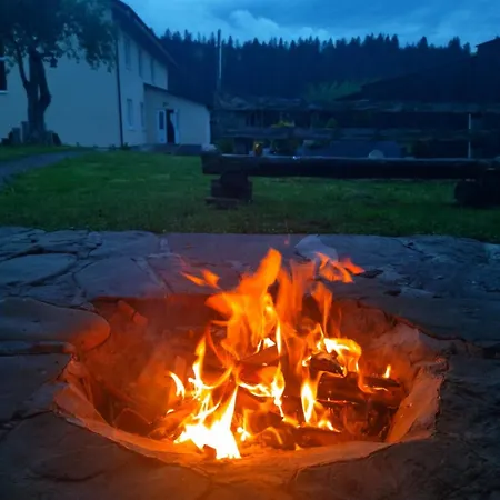 еко-садиба сова бубу Guest house Izki