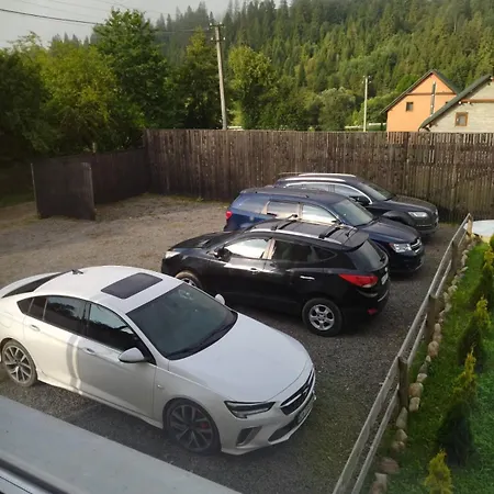 ゲストハウス еко-садиба сова бубу イズキ